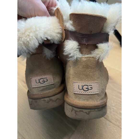 UGG Bailey Bow Womens size 8 - Picture 7 of 9